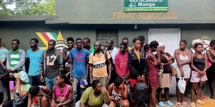 Ejército detiene a 33 ciudadanos haitianos indocumentados durante operativos en Montecristi