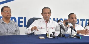 Conatra informa que tras solicitud del gremio, Superintendencia de Seguros (SIS) aplazó por 6 meses aumento de pólizas en seguros de ley; Antonio Marte llama a quienes pagaron, a que reclamen devolución diferencia del cobro.