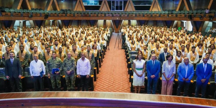 INFOTEP e INTRANT certifican a mil conductores en habilidades blandas para una movilidad responsable