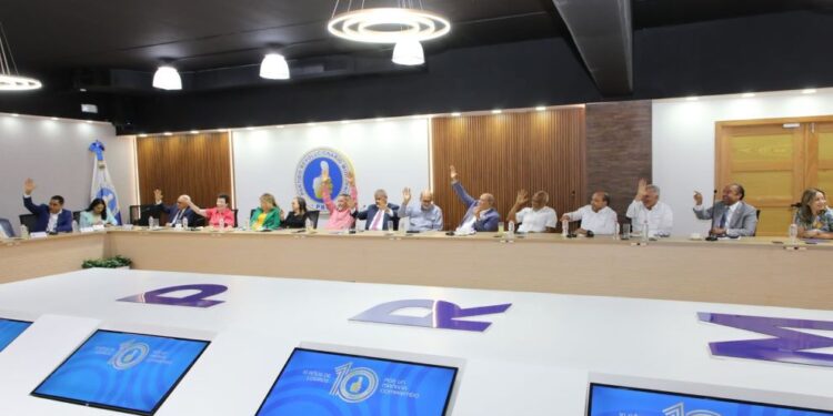 PRM aprueba continuidad de Alfredo Pacheco en la Cámara de Diputados y Ricardo de los Santos en el Senado