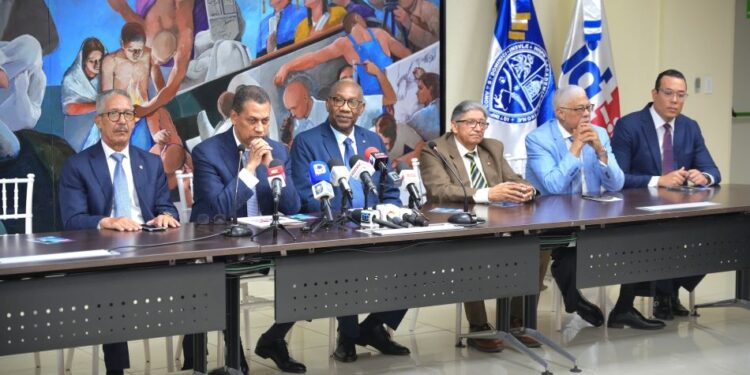 UASD e Indotel impulsan revolución digital universitaria con licitación de internet de alta velocidad