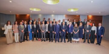 Ministro de Hacienda y Economía y el CONEP impulsan diálogo sobre finanzas públicas