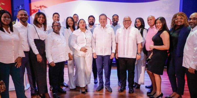 Gobierno Luis Abinader a través de Promipyme impulsa emprendimiento en SC con entrega RD$120 millones en créditos