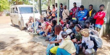 En una zona boscosa de San Juan el Ejército detiene a 42 haitianos en condición migratoria irregular