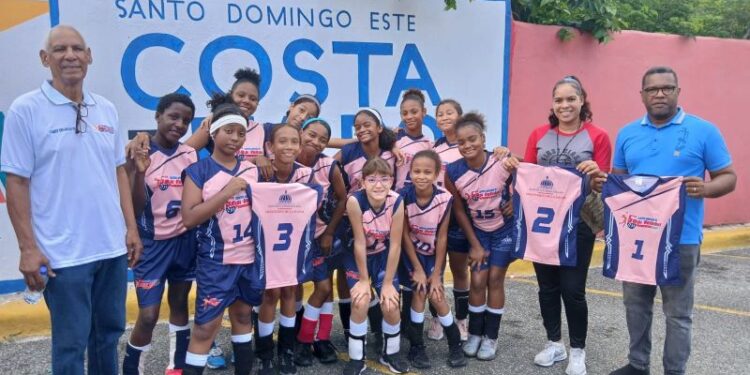 Ocho equipos siguen en la ruta por la Copa Seaboard en el Quinto Convivio Municipal de Mini Voleibol Femenino Santo Domingo Este 2025