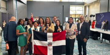 Dominicana recibe el Premio Global de Cultura 2024 en el evento de certificación del Maxwell Leadership