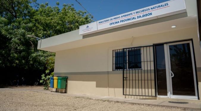 Medio Ambiente moderniza oficinas provinciales en la región Noroeste