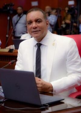 Carlos Gómez resalta impacto de obras en Espaillat gestionadas desde el Senado de la República