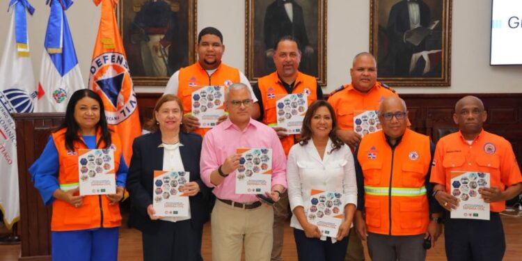 Defensa Civil fortalece articulación de autoridades nacionales en Gestión de Riesgos con mesas regionales