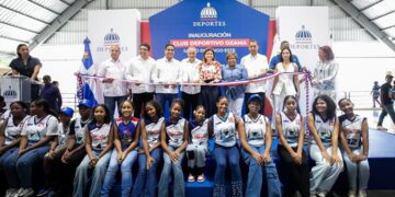 Vicepresidenta Raquel Peña y ministro Kelvin Cruz inauguran polideportivo en el Ensanche Ozama con una inversión de 92 millones