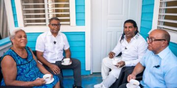 Propeep entrega casa construida y amueblada a señora Alejandrina de la Cruz, de 64 años, en Capotillo