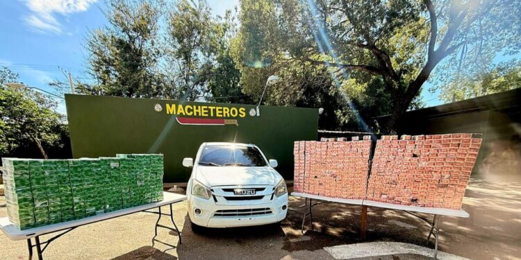 Ejército descubre contrabando de más de 120 mil cigarrillos en una camioneta en Santiago Rodríguez