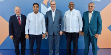 Presidente Abinader y ministro Kelvin Cruz inauguran Juegos Universitarios