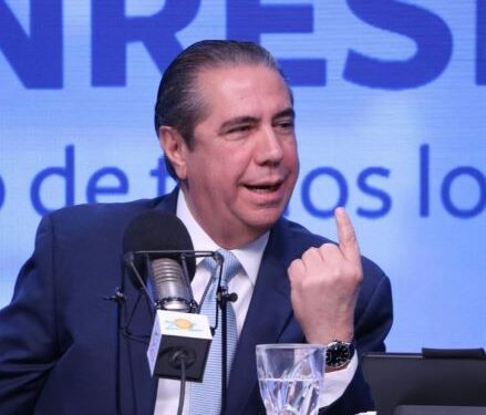 Francisco Javier destaca que logro en Medio Oriente muestra que la paz siempre es posible; felicita a Trump