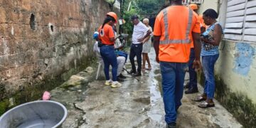 Defensa Civil en el terreno; institución coordina asistencia para personas albergadas por Tormenta Melissa