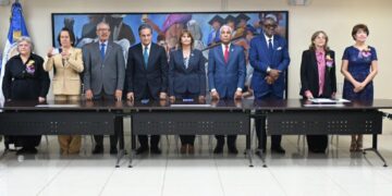 UASD exalta a la categoría de Profesor Meritísimo a tres docentes de la Facultad de Artes