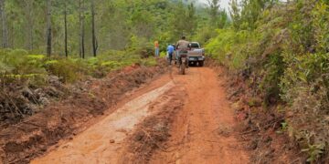 Los senadores y el Obispo Emérito piden al presidente Luis Abinader la construcción de la carretera Sabaneta- Sabaneta