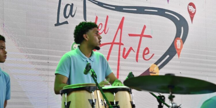 Ministerio de Educación exhibe talento estudiantil en la Ruta del Arte en San Francisco de Macorís