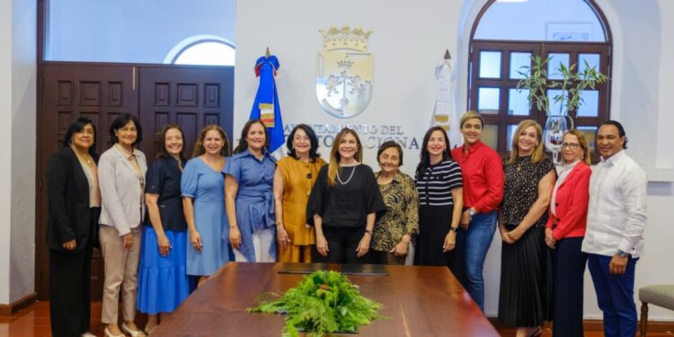 ADN y MUDE firman acuerdo para prevenir violencia de género y promover manejo de residuos