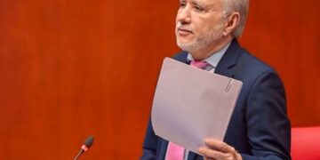 Antonio Taveras presenta proyectos de ley para bloquear entrada del crimen organizado a la política