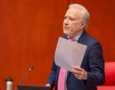 Antonio Taveras presenta proyectos de ley para bloquear entrada del crimen organizado a la política