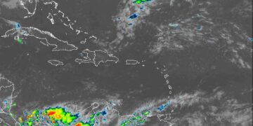 Indomet prevé aguaceros dispersos por incidencia de vaguada este lunes