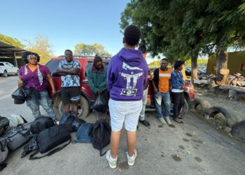 Ejército detiene dos vehículos y rescata menor dominicano durante operativos contra la migración irregular en Ámina