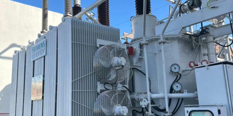 Edesur pone en servicio nuevo transformador de potencia en subestación Paraíso del DN