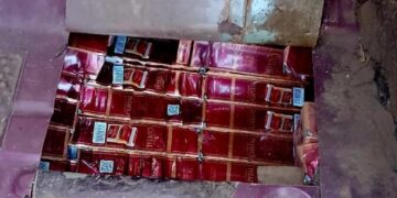 Ejército ocupa contrabando de más de 68 mil cigarrillos ocultos en caleta de una camioneta en Montecristi