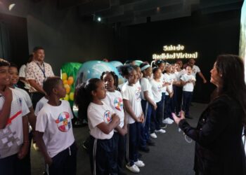 Estudiantes aprenden historia y cultura fuera del aula con programa del INABIE