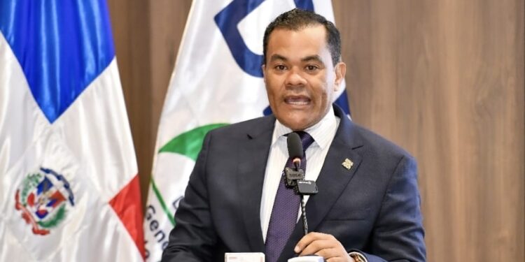 DIDA impugna resolución del CNSS por autorizar uso de fondos del trabajador para pensiones por discapacidad