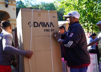 Gobierno dispone a través de DASAC asistencia inmediata a familias afectadas por explosión de tubería en Santiago