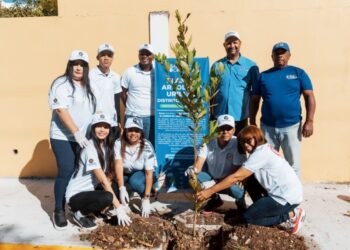 Alcaldía del DN lleva su Plan de Arbolado al sector Las Praderas