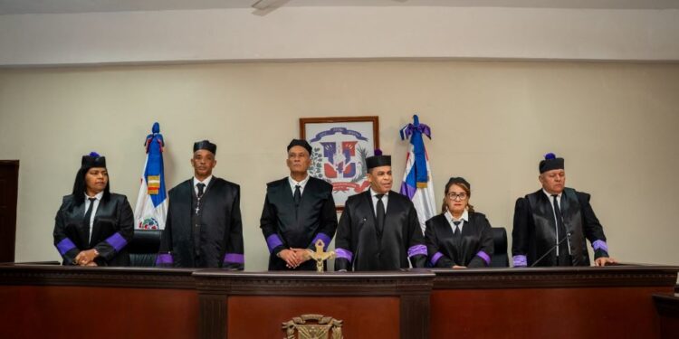 Justicia a tiempo: Barahona se posiciona como referente en eficiencia judicial