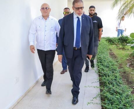 Desarrollo de la Comunidad fortalece correccional de menores con entrega de insumos