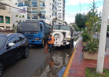 Alcaldía del Distrito Nacional aumenta trabajos preventivos ante presencia de una vaguada