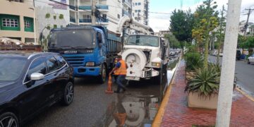 Alcaldía del Distrito Nacional aumenta trabajos preventivos ante presencia de una vaguada