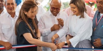 Carolina entrega primera etapa del bulevar y parque Pedro Livio Cedeño