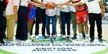 Ministro Kelvin Cruz anuncia remozamiento del polideportivo de Santiago Rodríguez