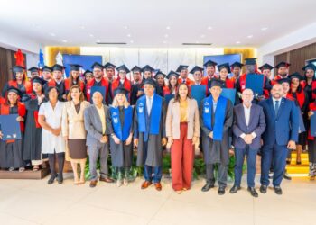 Liga Municipal Dominicana gradúa profesionales en el primer máster de Municipalismo y Desarrollo Económico Local