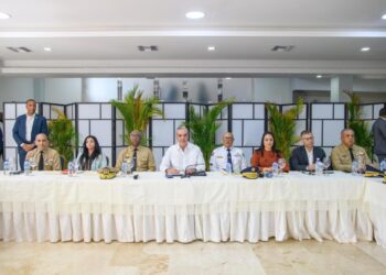 Gobierno refuerza lucha contra el crimen organizado y mantiene operativos migratorios diarios