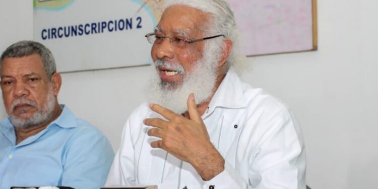 Hubieres llama  al Gobierno a no desamparar choferes corredor Independencia