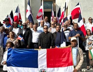 ANPA realiza ofrenda floral en el Altar de la Patria y anuncia marcha al Congreso Nacional el 27 de febrero.