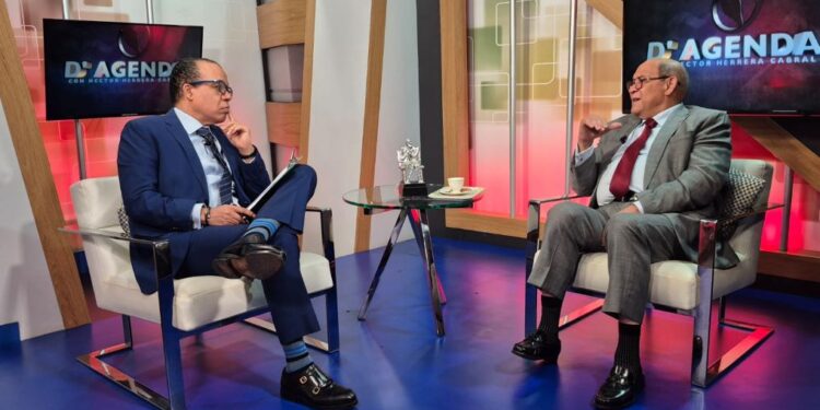 Rafael Santos afirma visitará a los expresidentes para  concertar la transformación de la educación dominicana