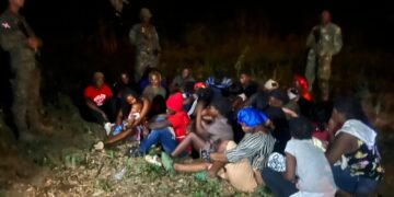 Ejército intercepta a 28 migrantes haitianos en Montecristi