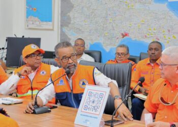 Juan Salas reúne a 32 directores provinciales Defensa Civil para fortalecer operativo de Semana Santa