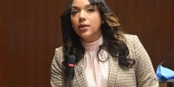 Diputada Tayluma Calderón urge reforma de la Seguridad Social: “El país no puede seguir con una ley de más de 20 años