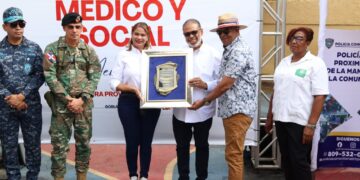 Desarrollo de la Comunidad y otras instituciones realizan jornada asistencial en La Romana; DGDC inicia acondicionamiento de casas