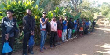 Ejército detiene a 51 extranjeros en condición migratoria irregular en Santiago Rodríguez y Dajabón