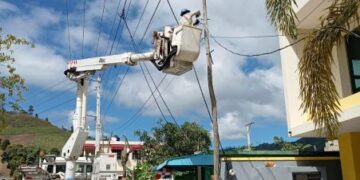 Edesur desarrolla amplio operativo de regularización en Nizao, San José de Ocoa